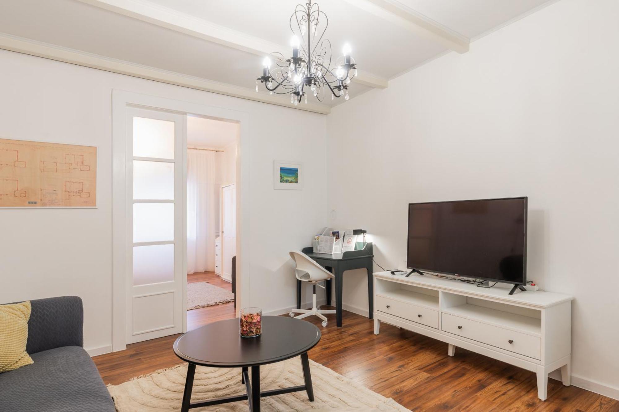Linden Korzo Apartment Rijeka Exterior photo